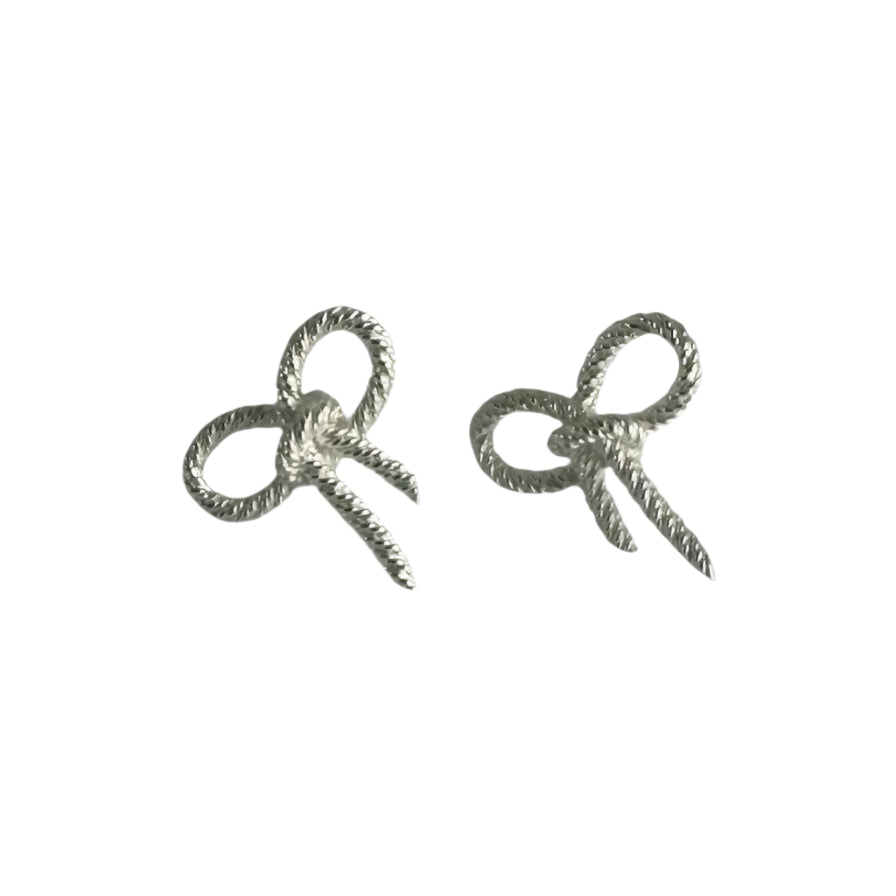 Earrings – A Statement of Elegance